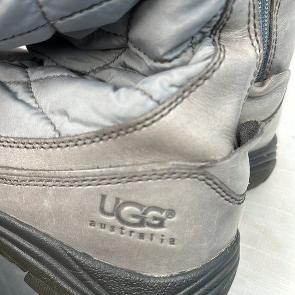 UGG Australia Womens Snowpeak Gray Shearling Waterproof 5739 W Winter - Picture 9 of 9
